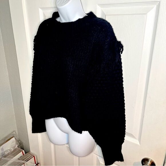 Treasure & Bond Mixed Stitch Balloon Sleeve Fringe Sweater Black Crew S NWT - Picture 7 of 12